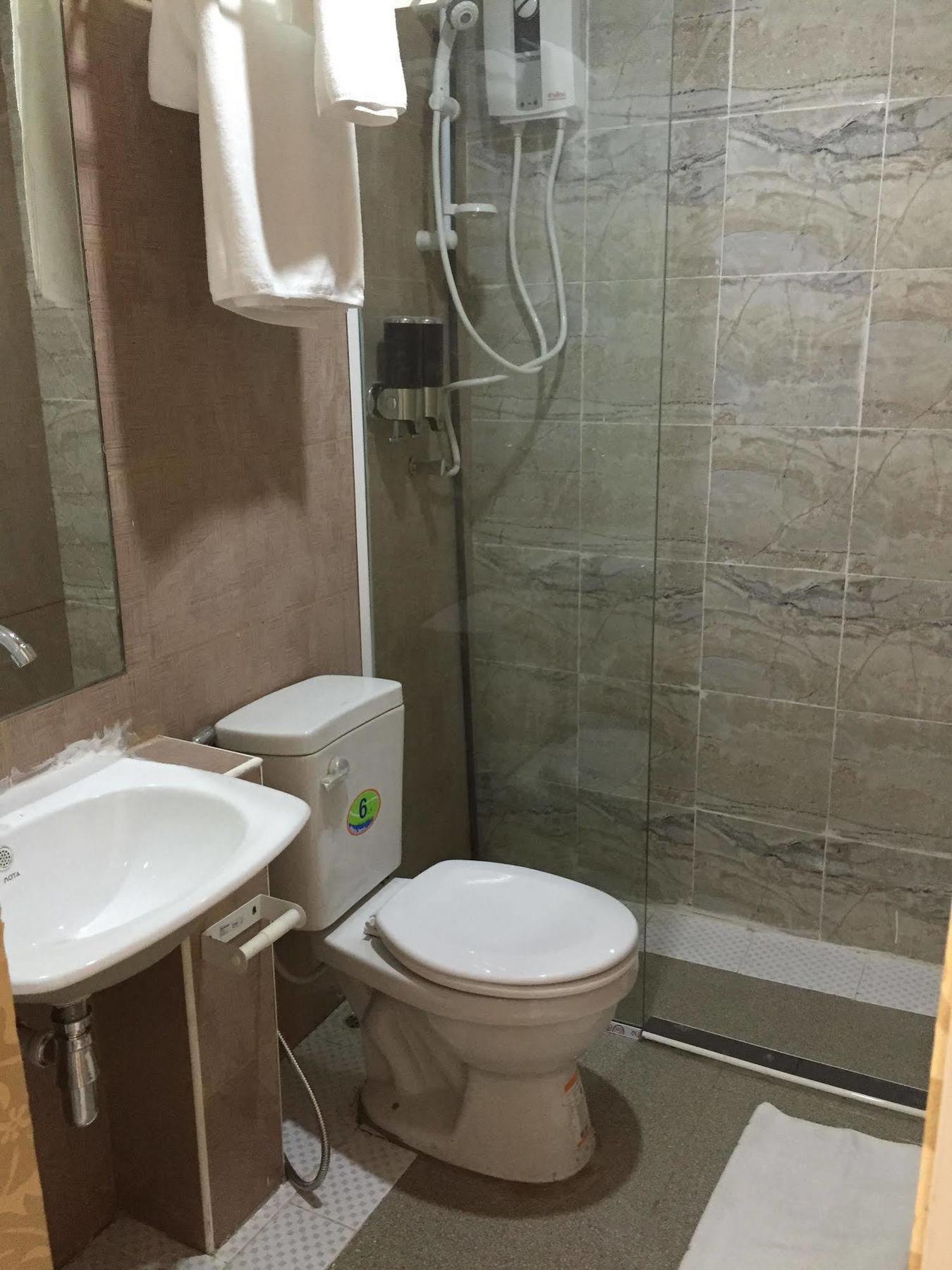 Harrys Suite Hotel Bangkok Eksteriør bilde