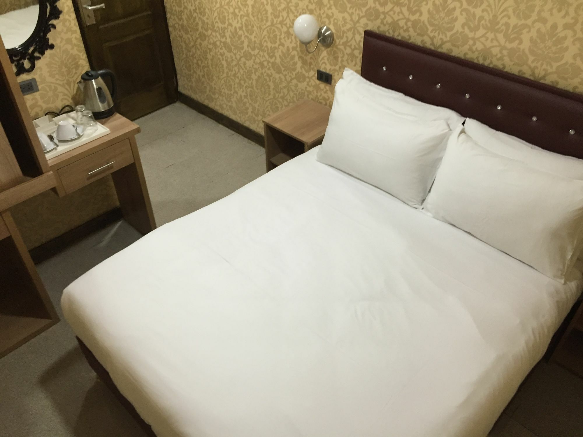 Harrys Suite Hotel Bangkok Eksteriør bilde