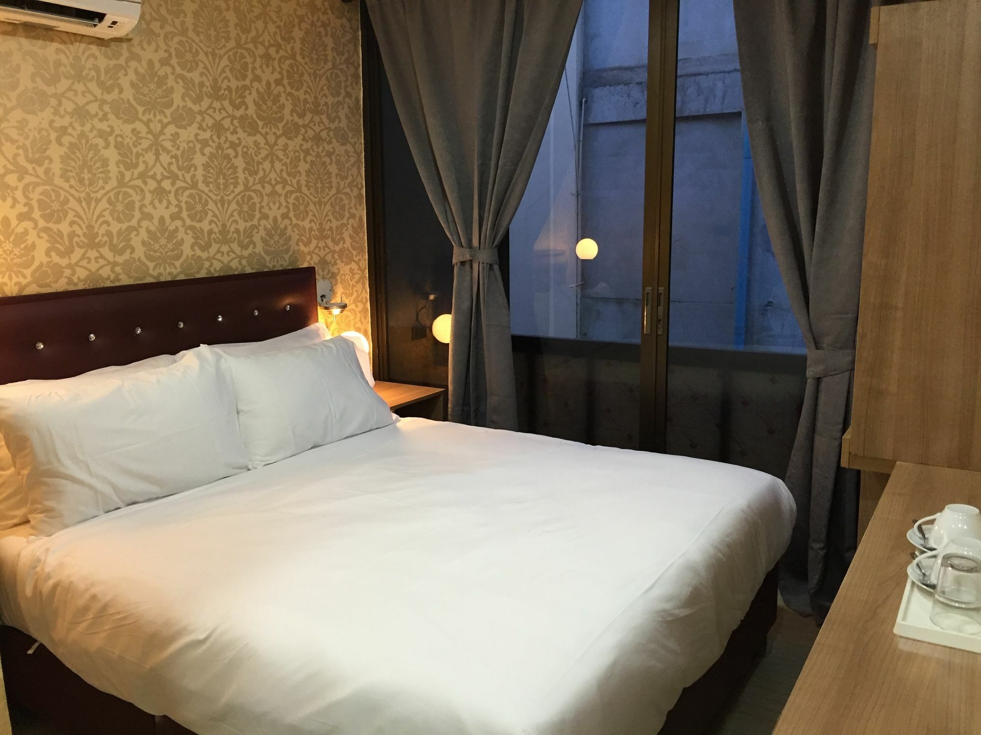 Harrys Suite Hotel Bangkok Eksteriør bilde