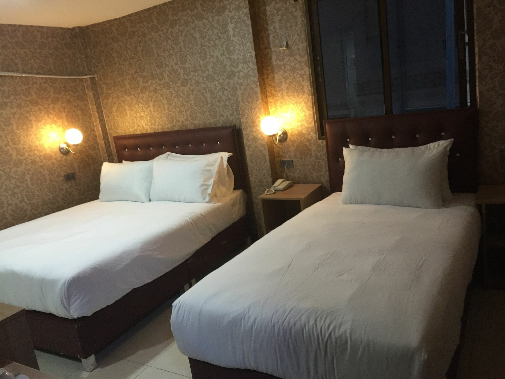 Harrys Suite Hotel Bangkok Eksteriør bilde