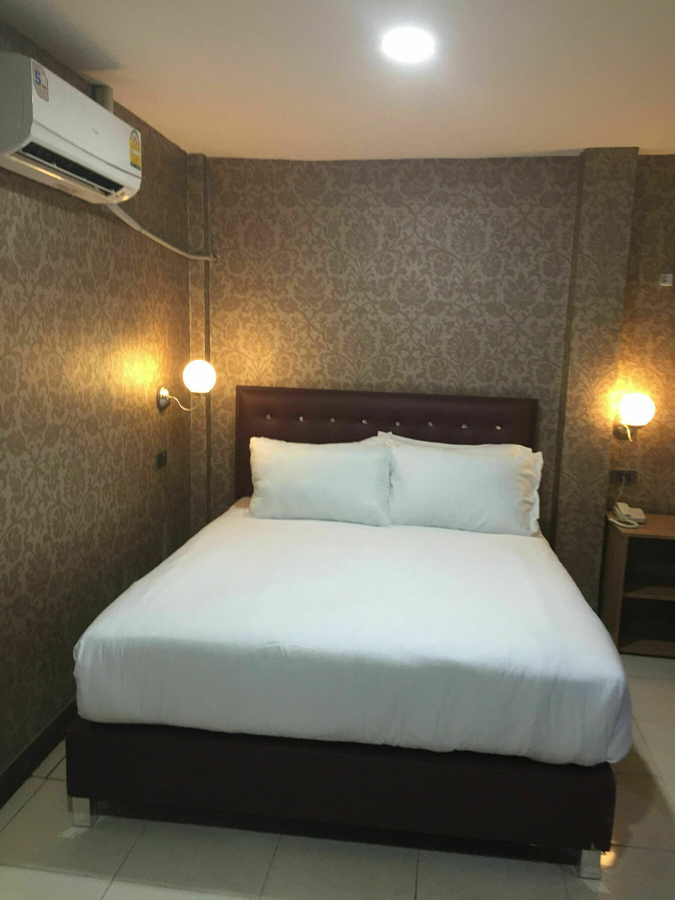 Harrys Suite Hotel Bangkok Eksteriør bilde
